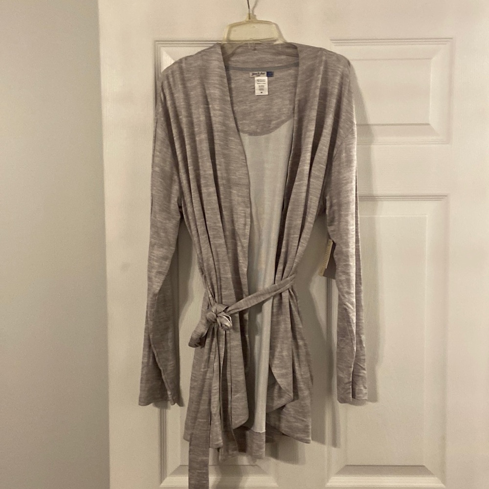 YARN AND SEA SIZE M BATHROBE LENGTH 32” COLOR SILVER/GRAY